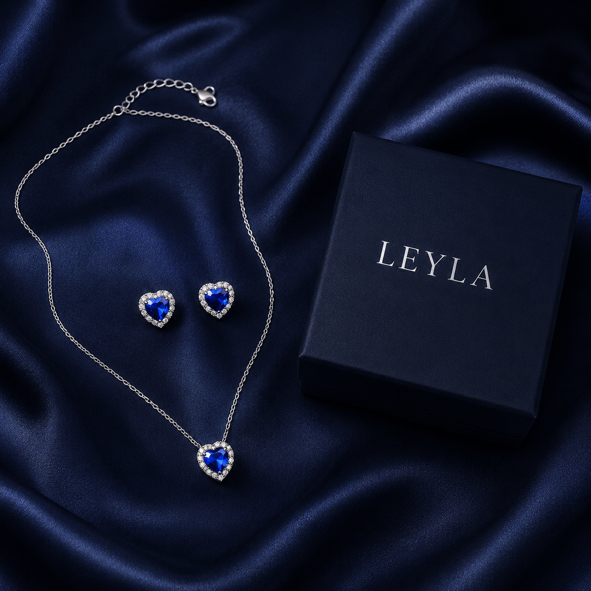 Ensemble collier et boucles cœur bleu argenté