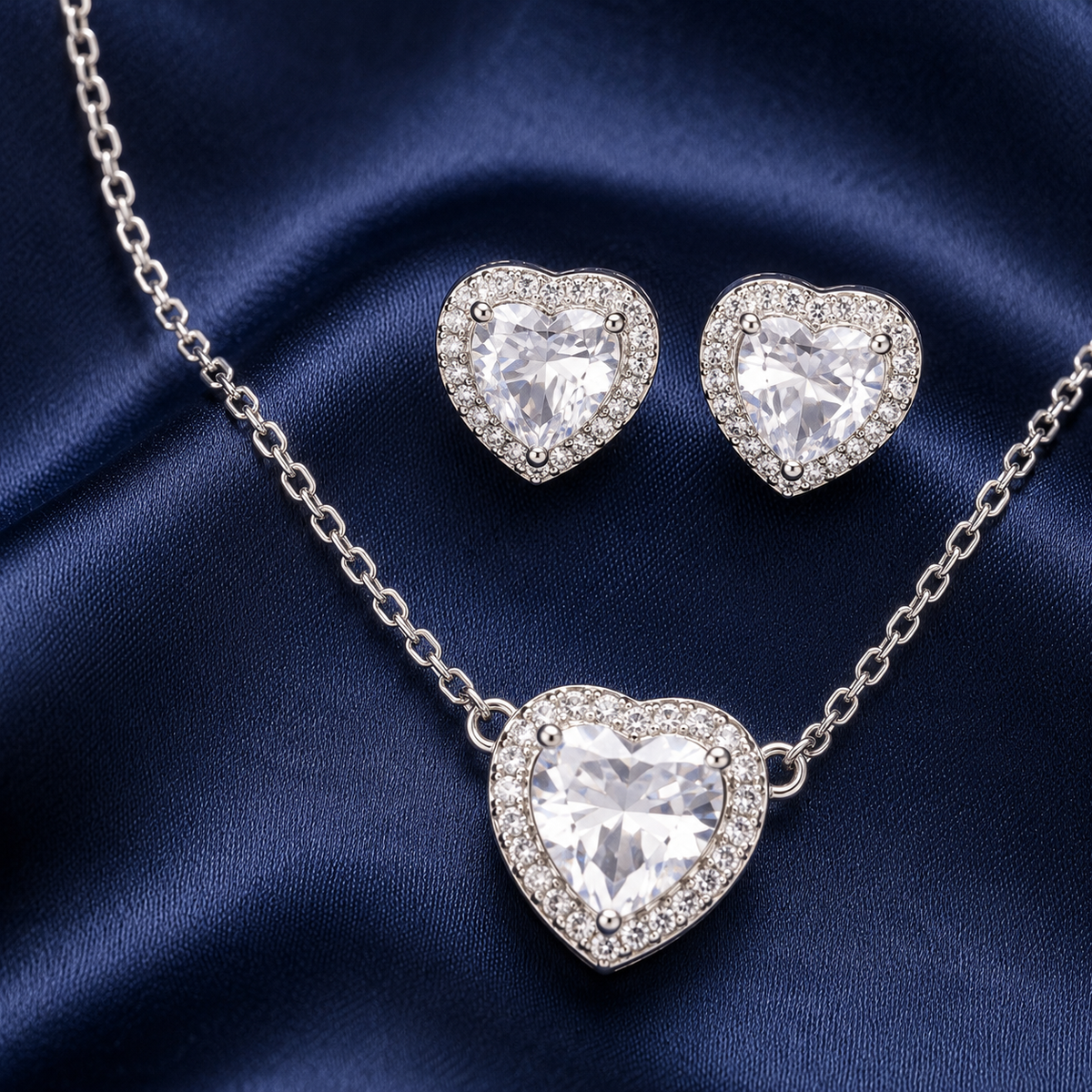 Ensemble collier et boucles cœur blanc argenté