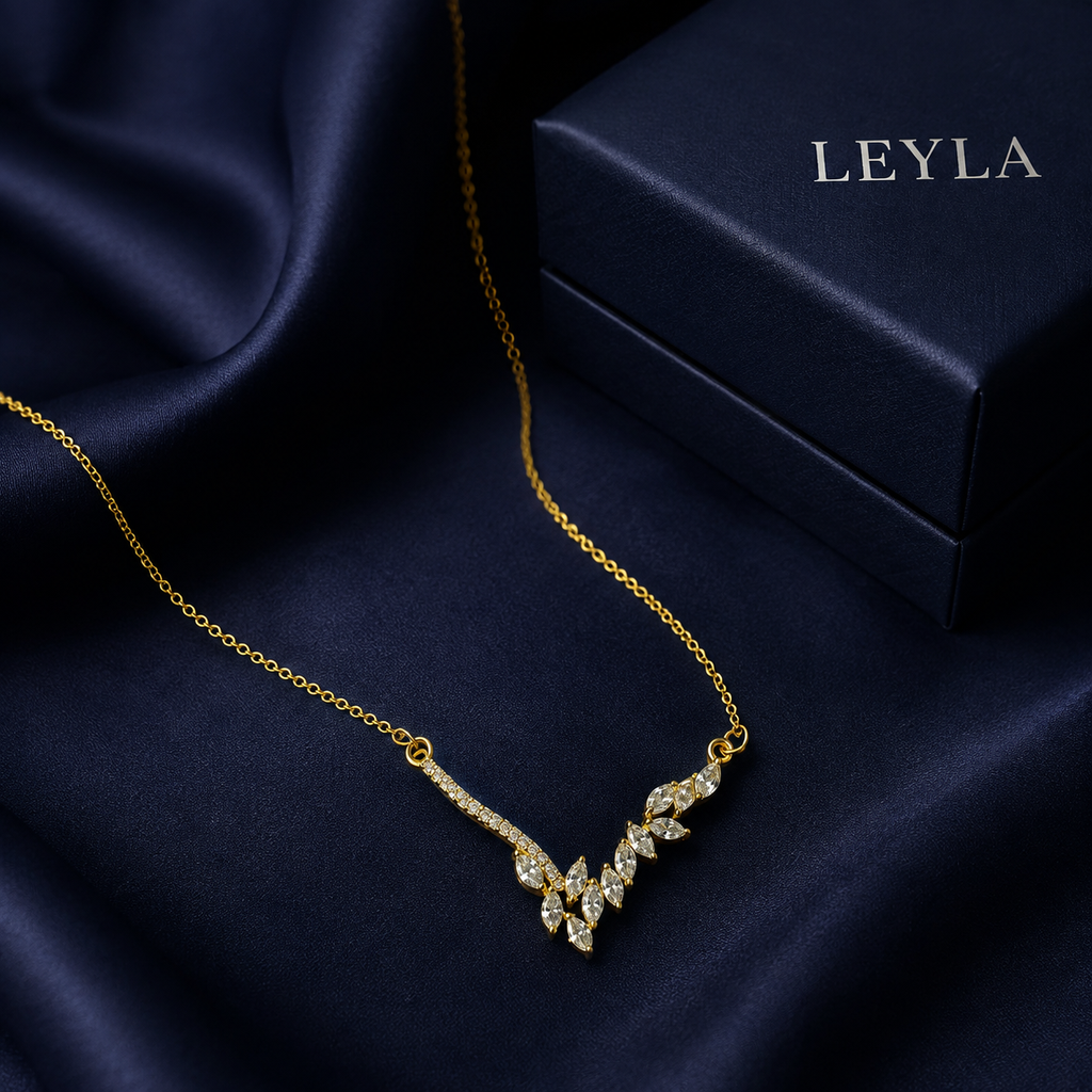 Collier V épi serti doré