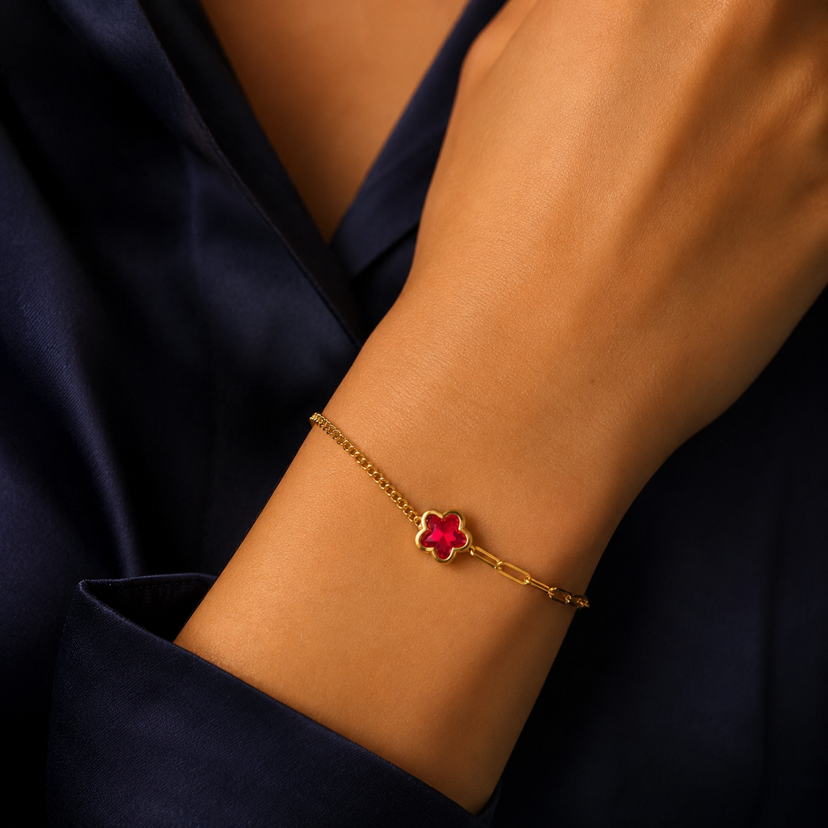 Bracelet fleur rouge doré