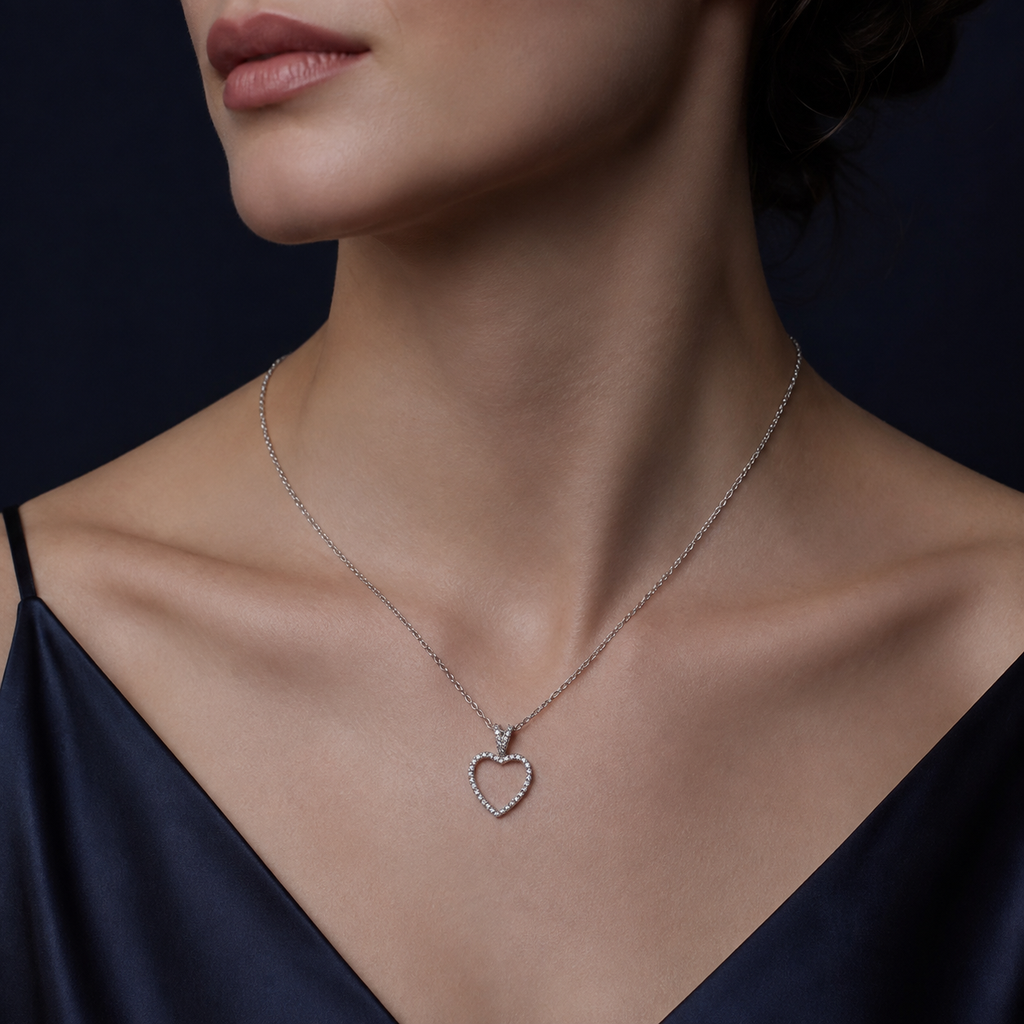 Collier cœur serti argenté